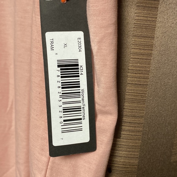 Dusty rose pocket tee - Picture 2 of 3